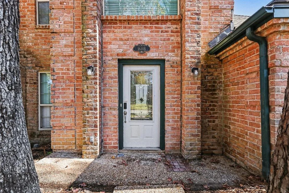 Photo of 16118 Hexham Drive