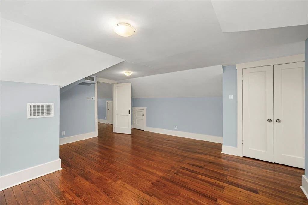 Photo of 401 Omar Street