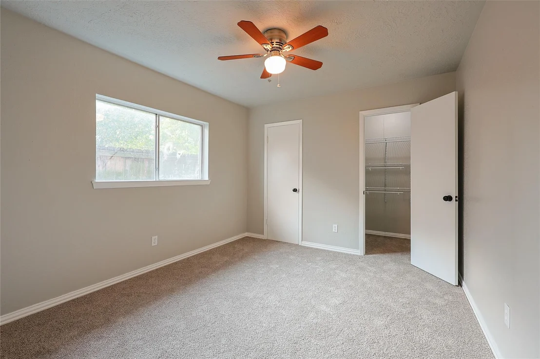 Photo of 6208 Silver Leaf Drive