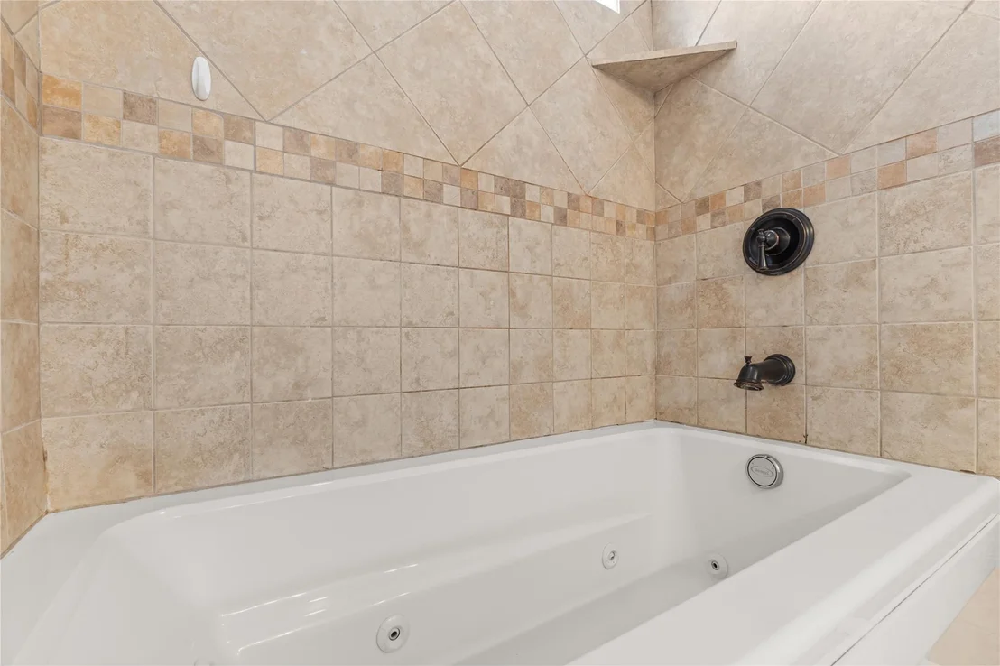 Photo of 16126 Spinnaker Drive