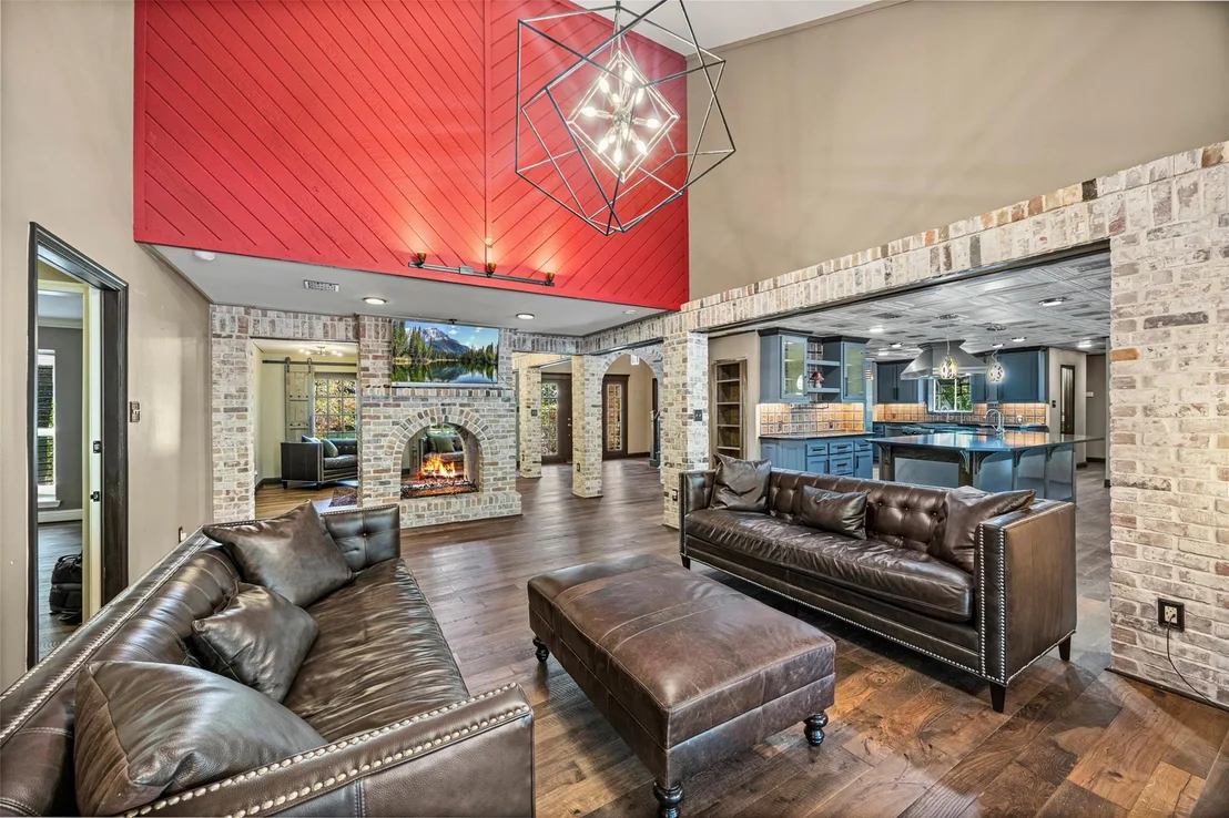 Photo of 1906 Castlerock Drive