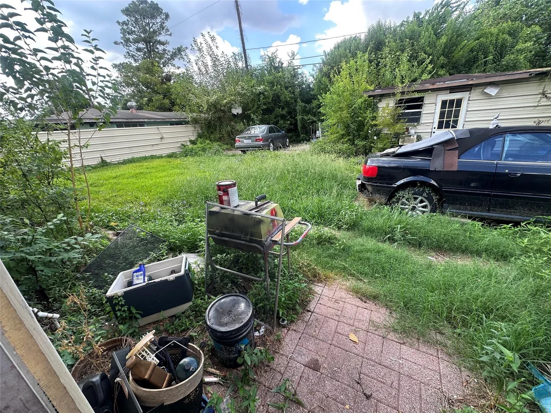 Photo of 8105 Howard Drive