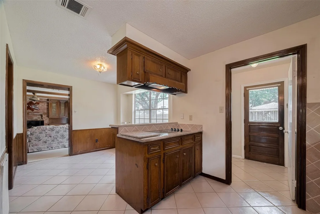 Photo of 1015 Devonport Lane