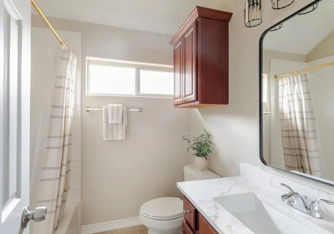 Photo of 8034 Fountain Street