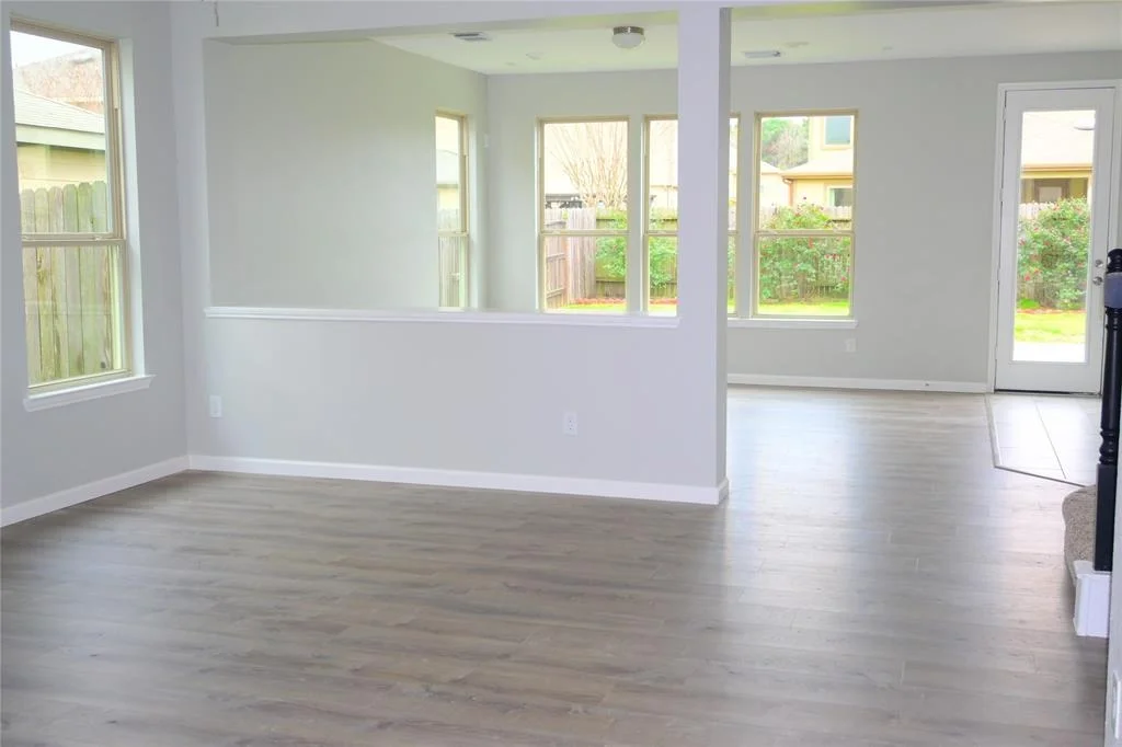 Photo of 4027 Fernglade Drive