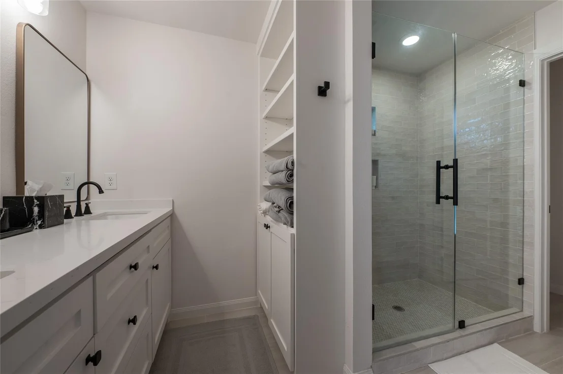 Photo of 1218 Shadeland Drive