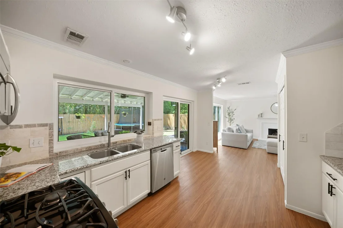 Photo of 3 E Stony Bridge Circle