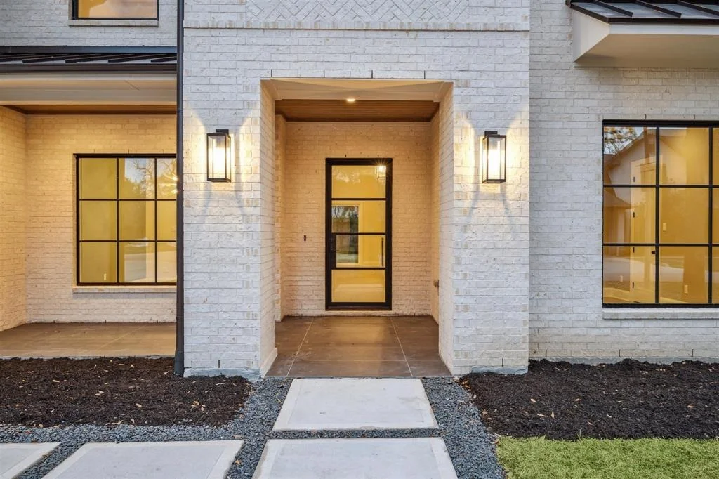 Photo of 1726 Creek Drive
