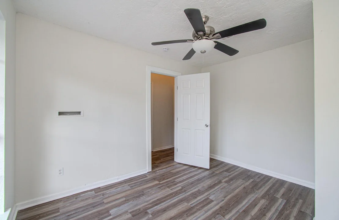 Photo of 5634 Ridgeway Drive
