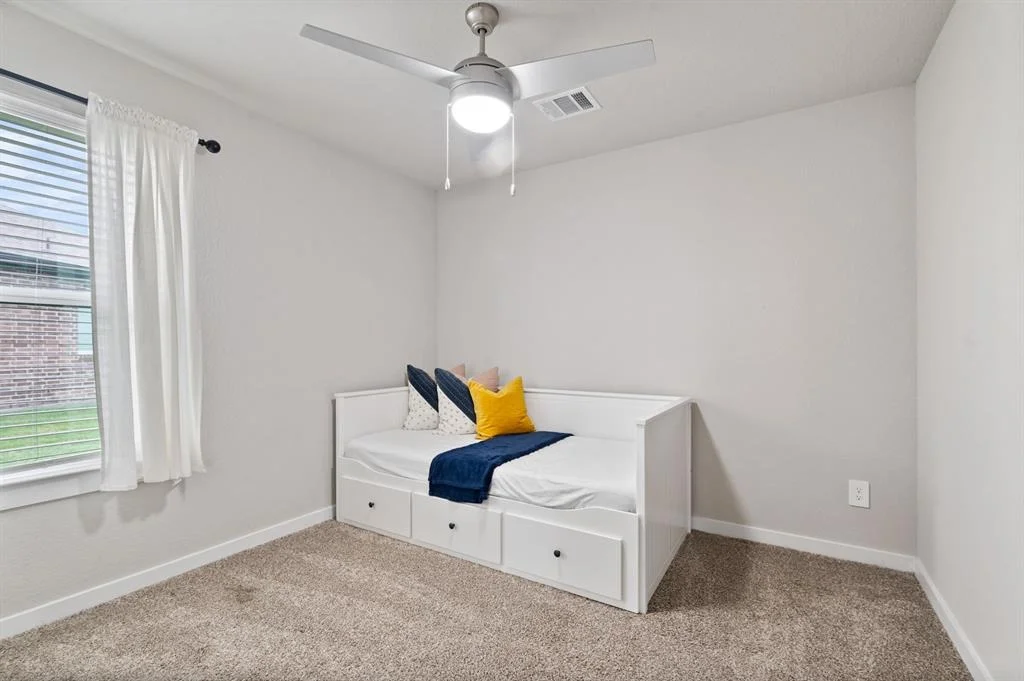 Photo of 7638 Rainham Valley Lane