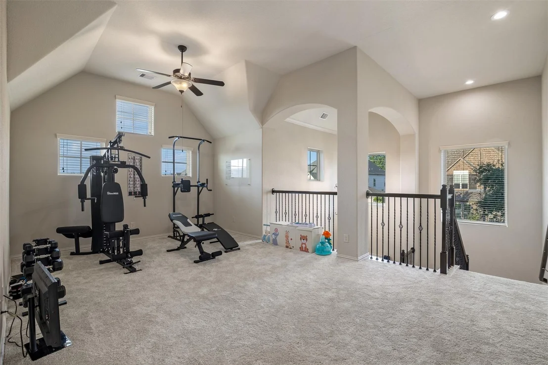 Photo of 7103 Avalon Bluff Drive