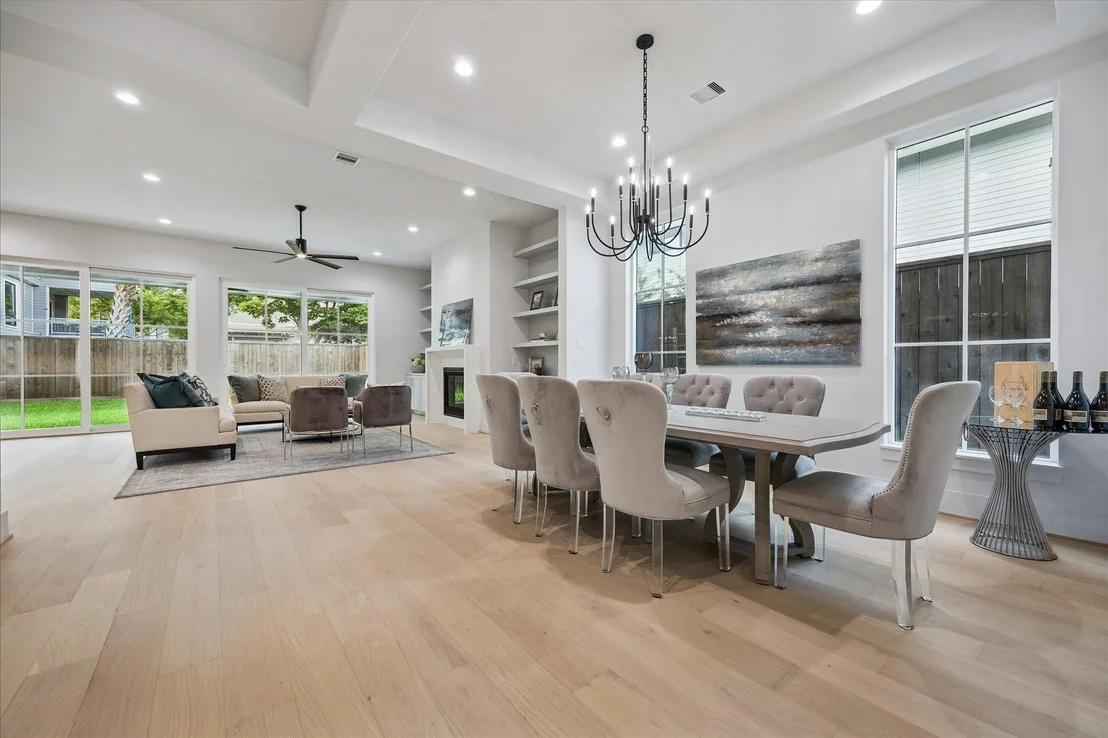 Photo of 1118 Jackson Boulevard