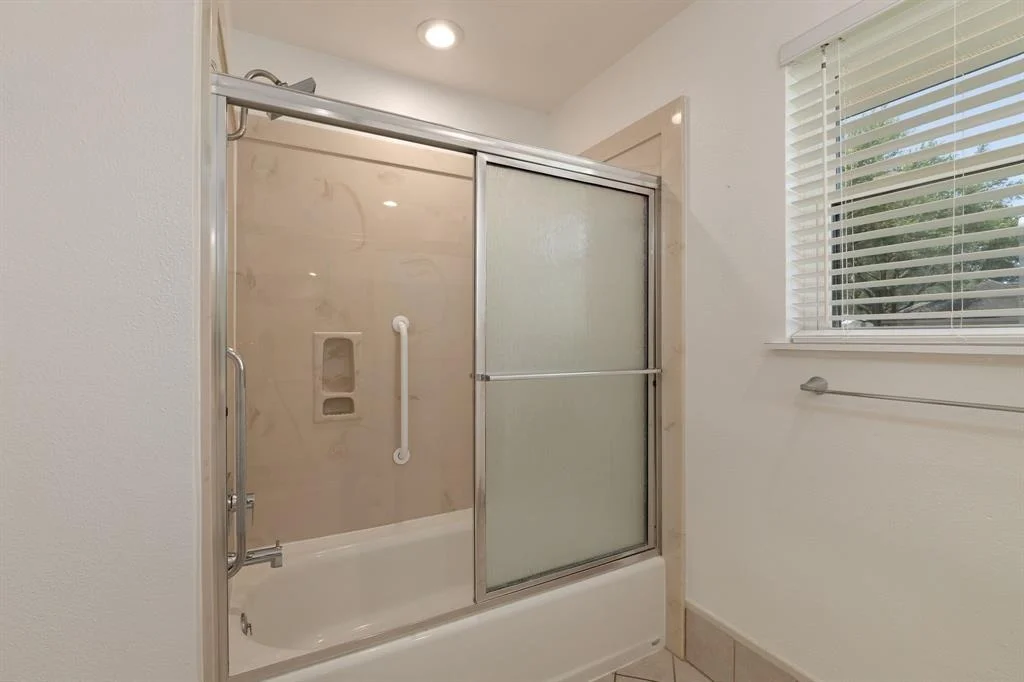 Photo of 321 Bolling Green Drive