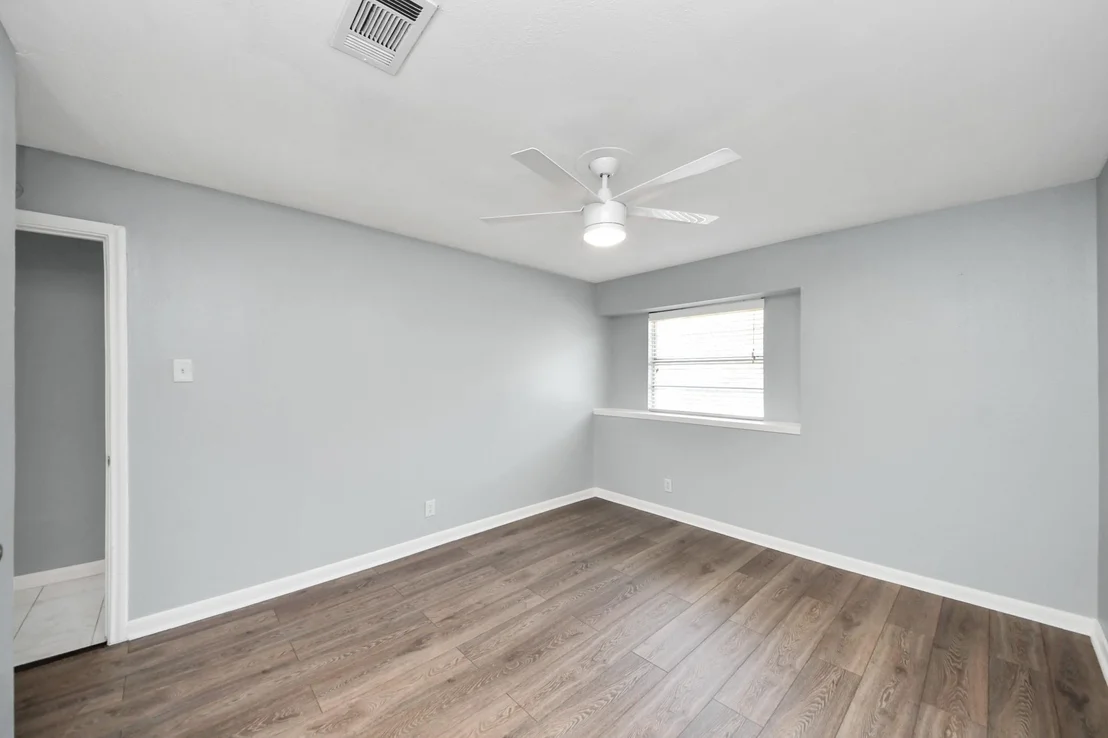 Photo of 6031 Dellfern Drive