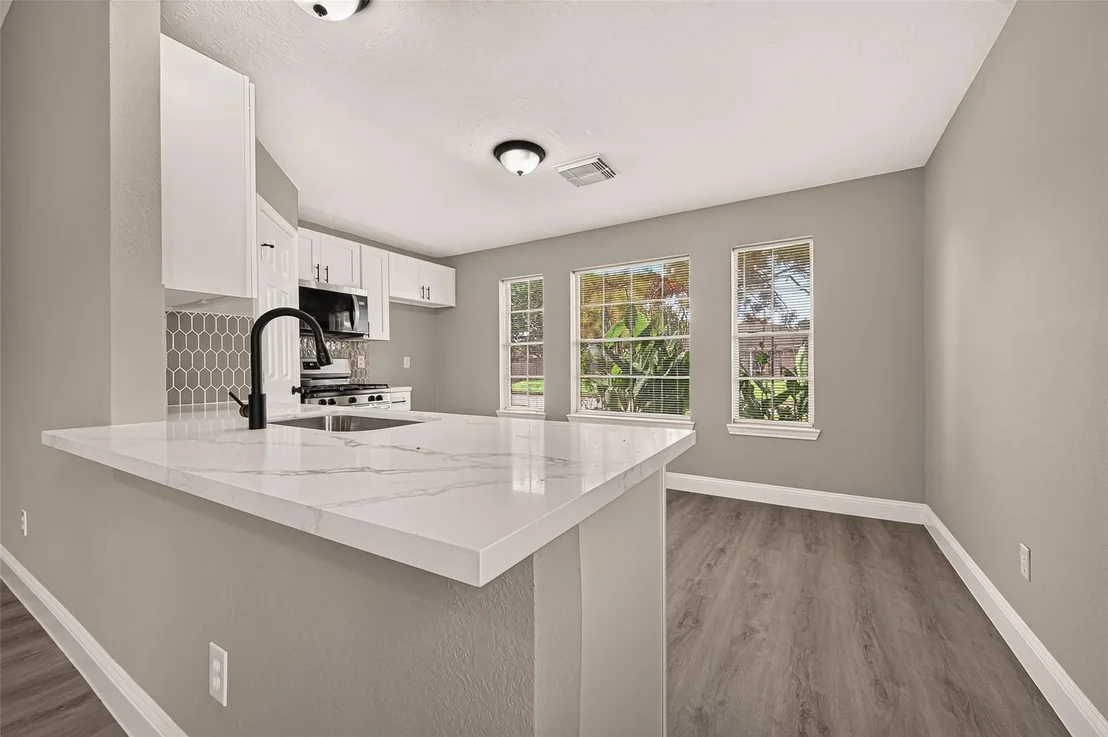 Photo of 4718 Fairgreen Lane