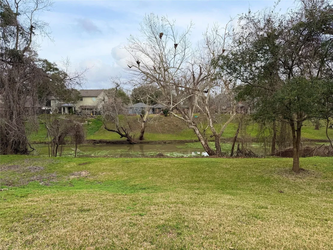 Photo of 306 Oak Drive