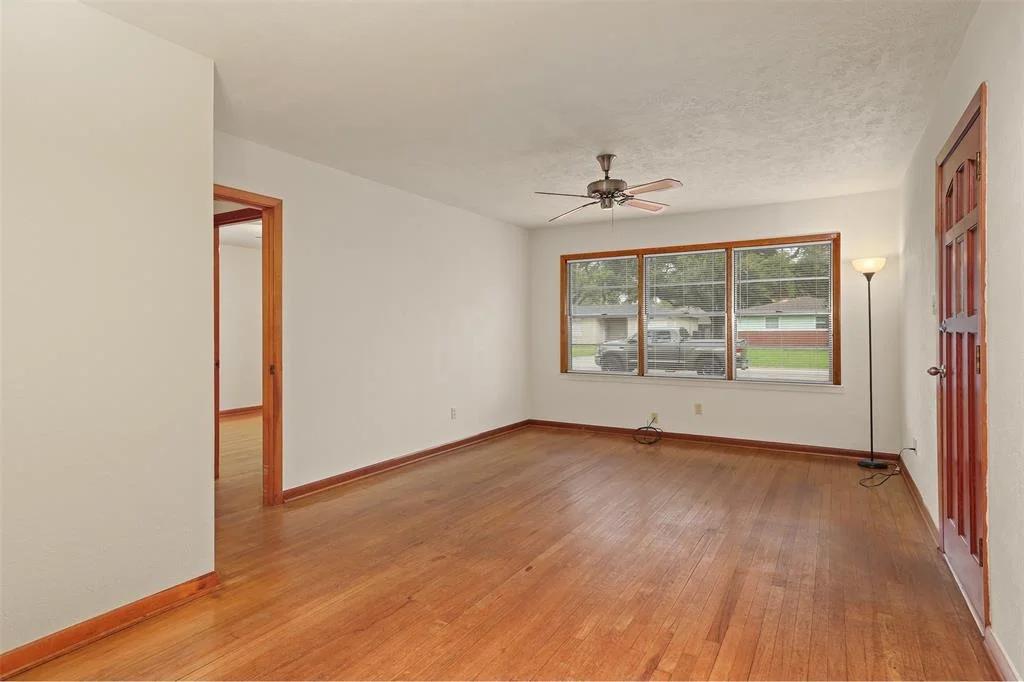 Photo of 2706 John Street