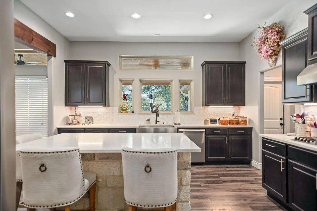 Photo of 437 Bischoff Road