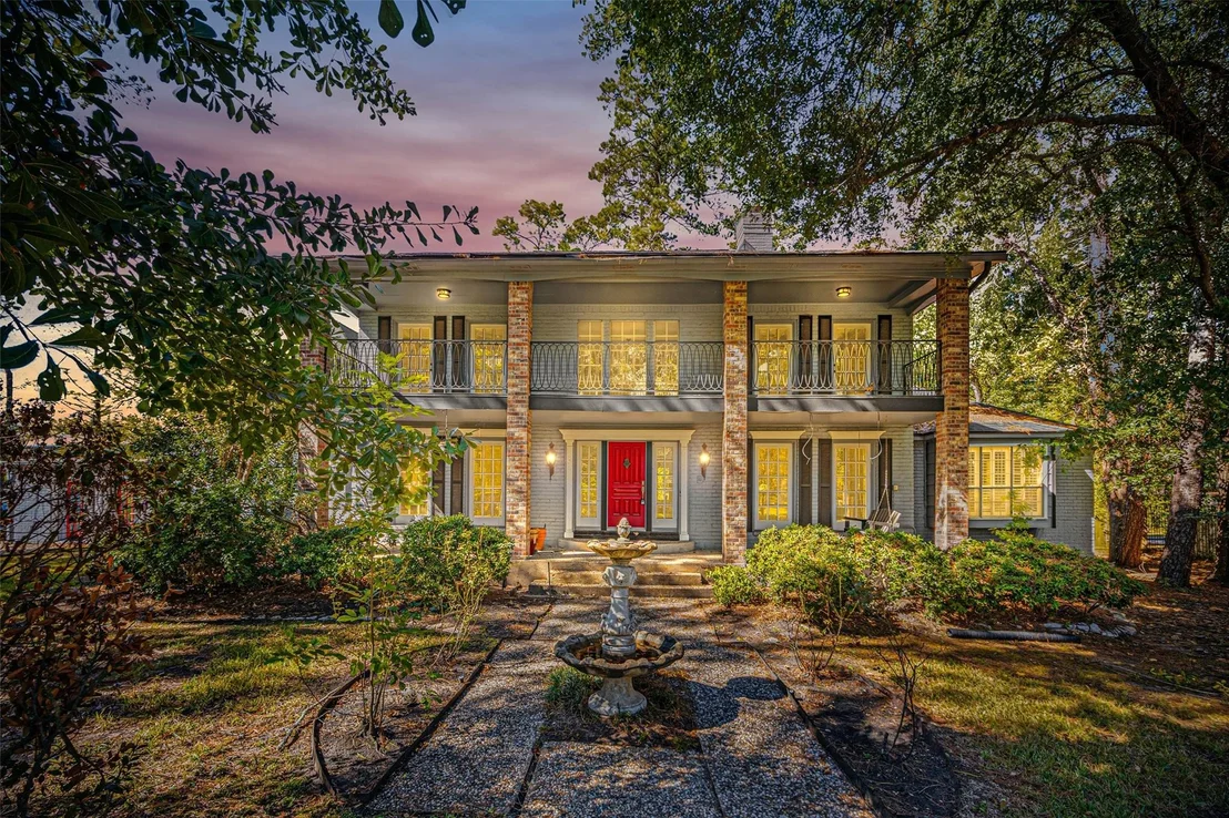 Photo of 1906 Castlerock Drive