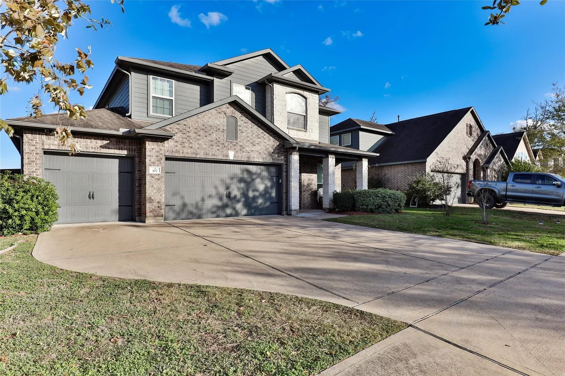 Photo of 107 Forest Bend Court