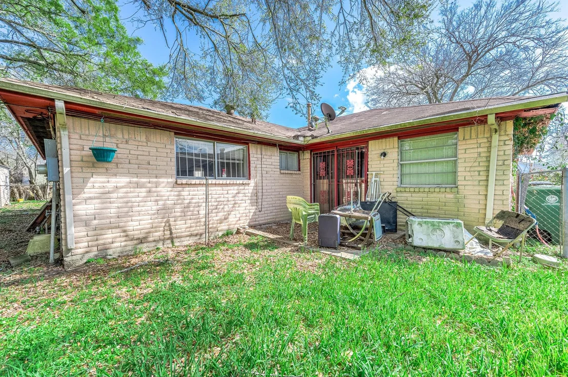Photo of 5011 Brisbane Drive