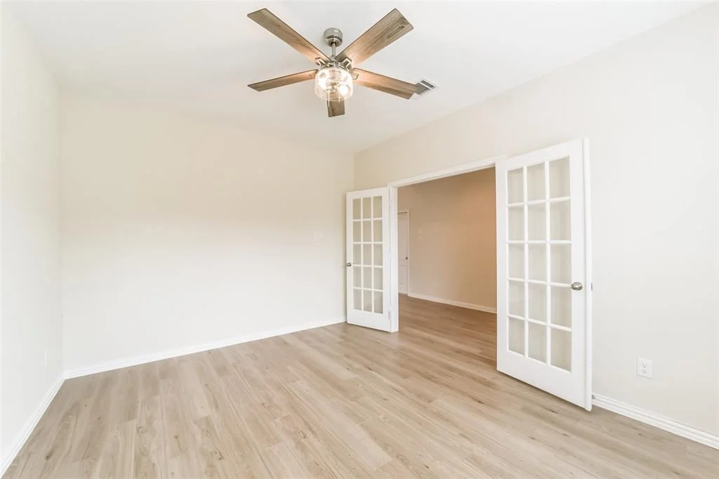 Photo of 247 Shoreview Drive