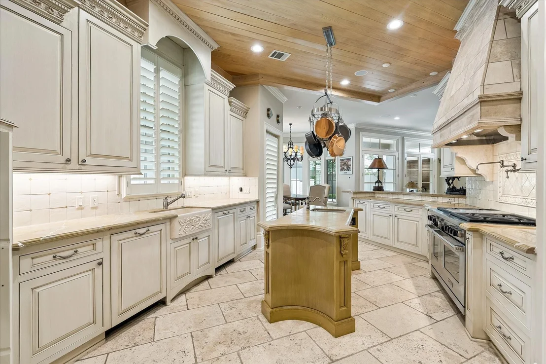 Photo of 2242 Pelham Drive