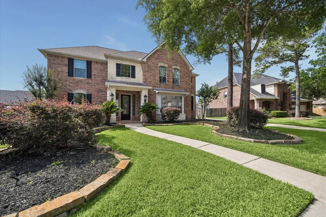 Photo of 15410 Stone Gables Lane