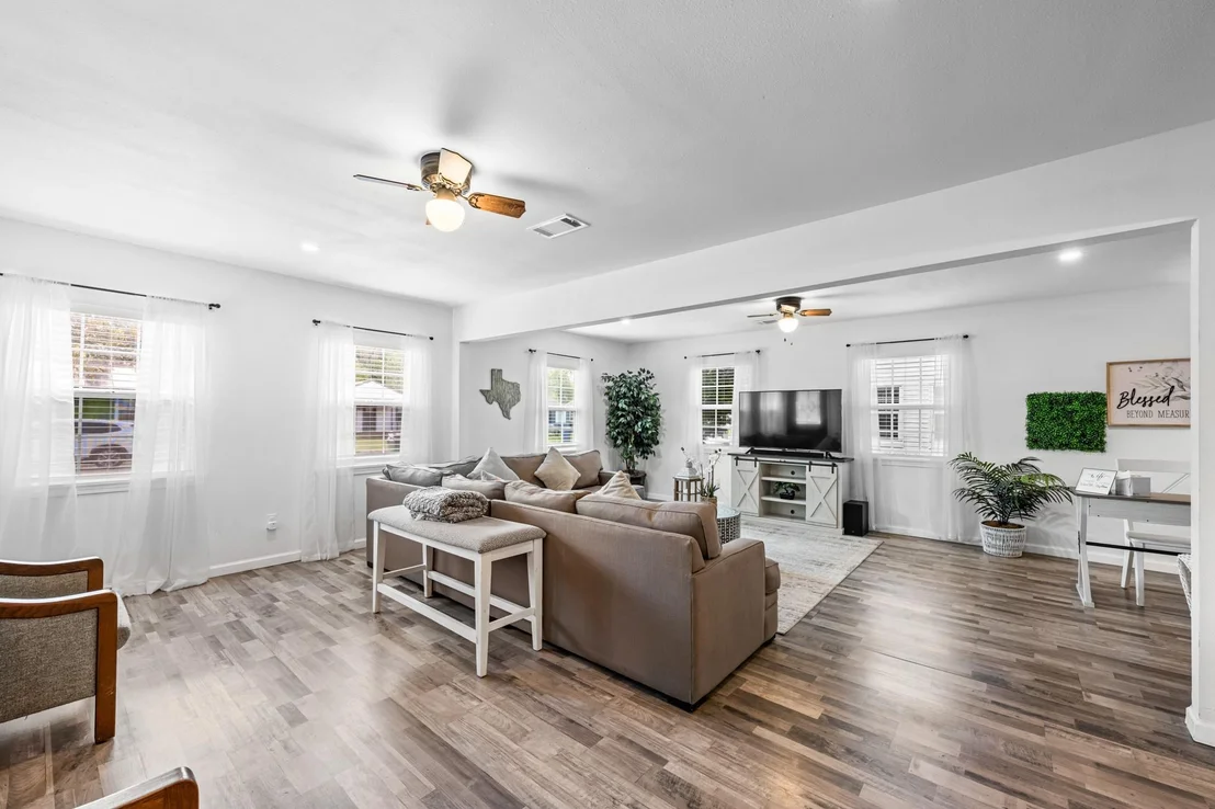 Photo of 729 Kyle Street