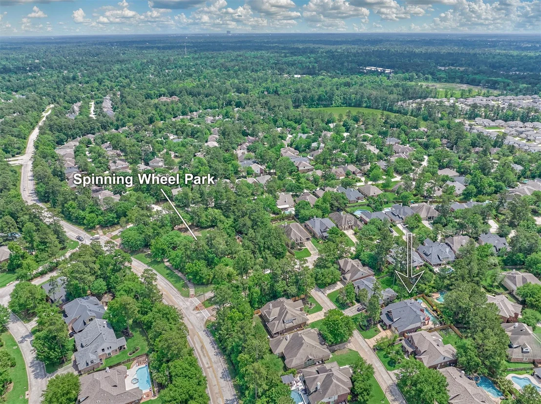 Photo of 11 N French Oaks Circle