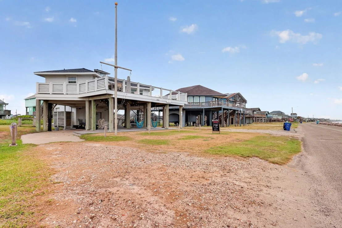 Photo of 914 Beach Drive