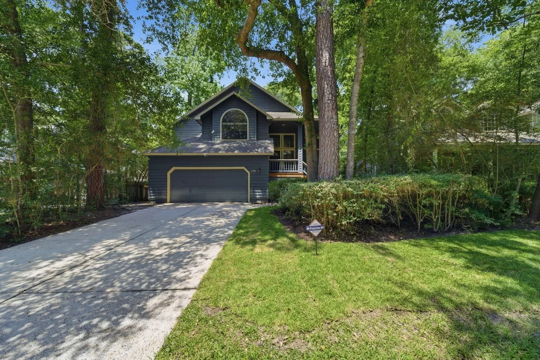 Photo of 135 E Wilde Yaupon