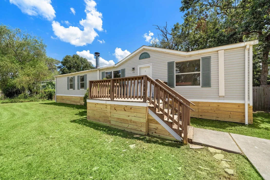 Photo of 16482 Pisces Road