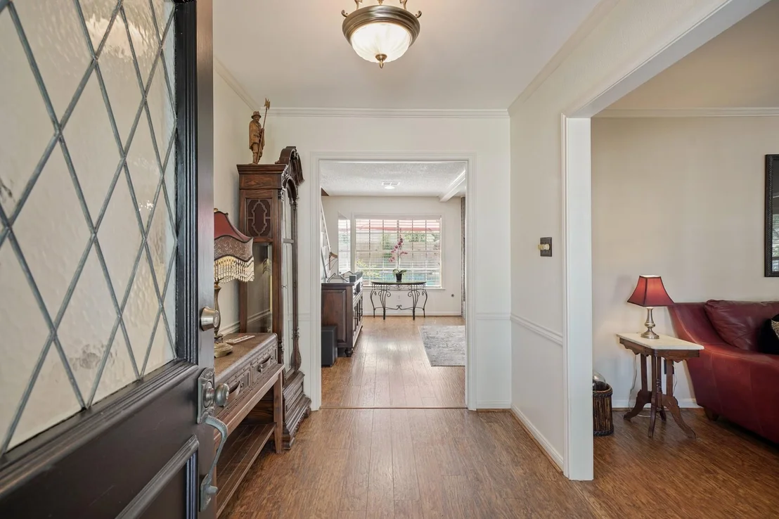 Photo of 5815 Queensgate Drive