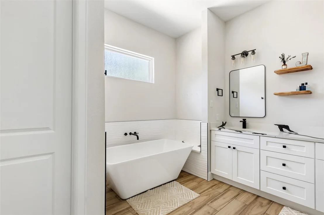 Photo of 2423 Roman Forest Boulevard