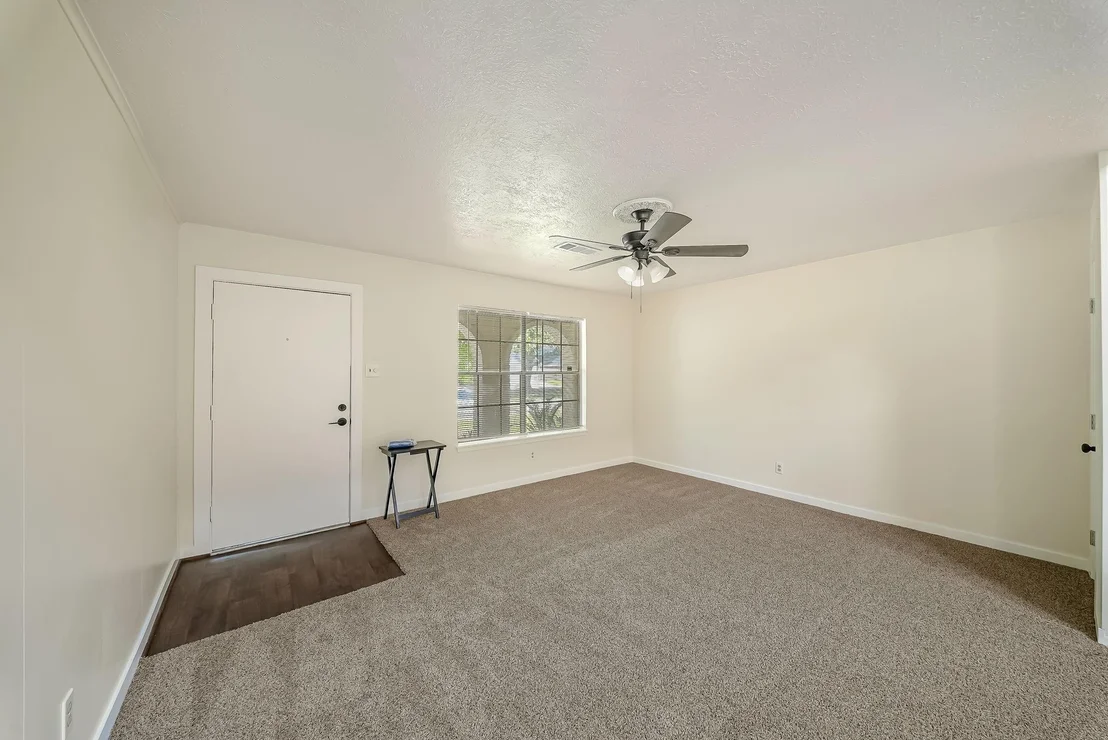 Photo of 1410 Parkside Drive