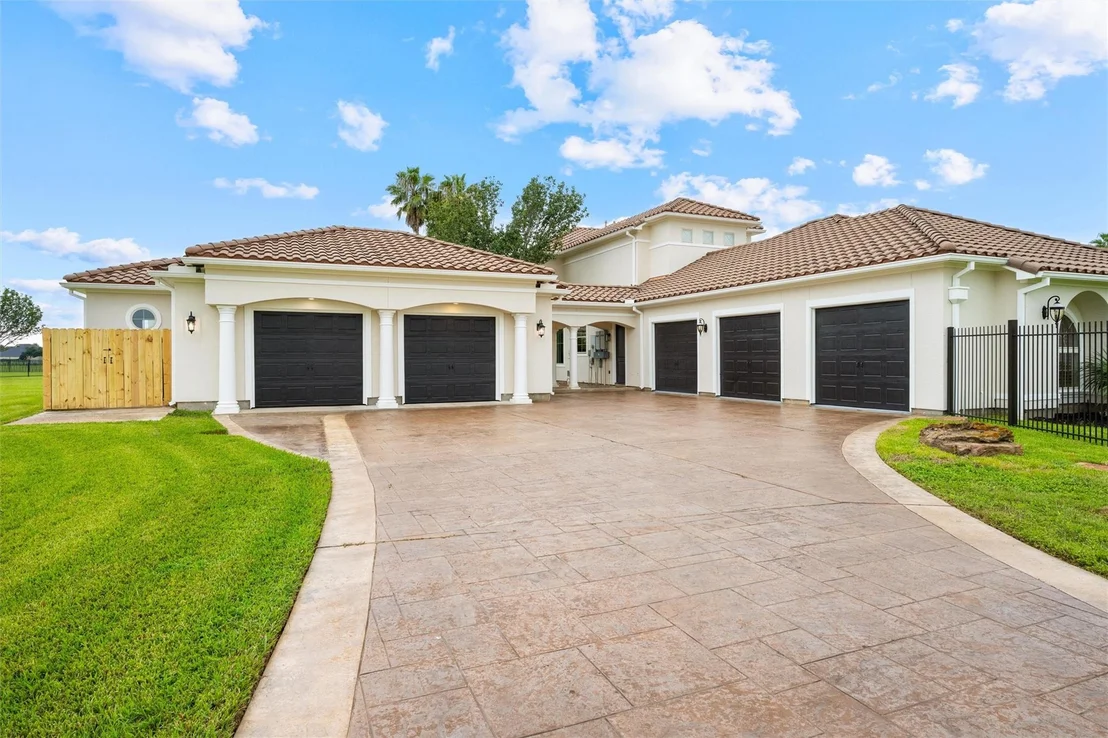 Photo of 6710 Falcon Point