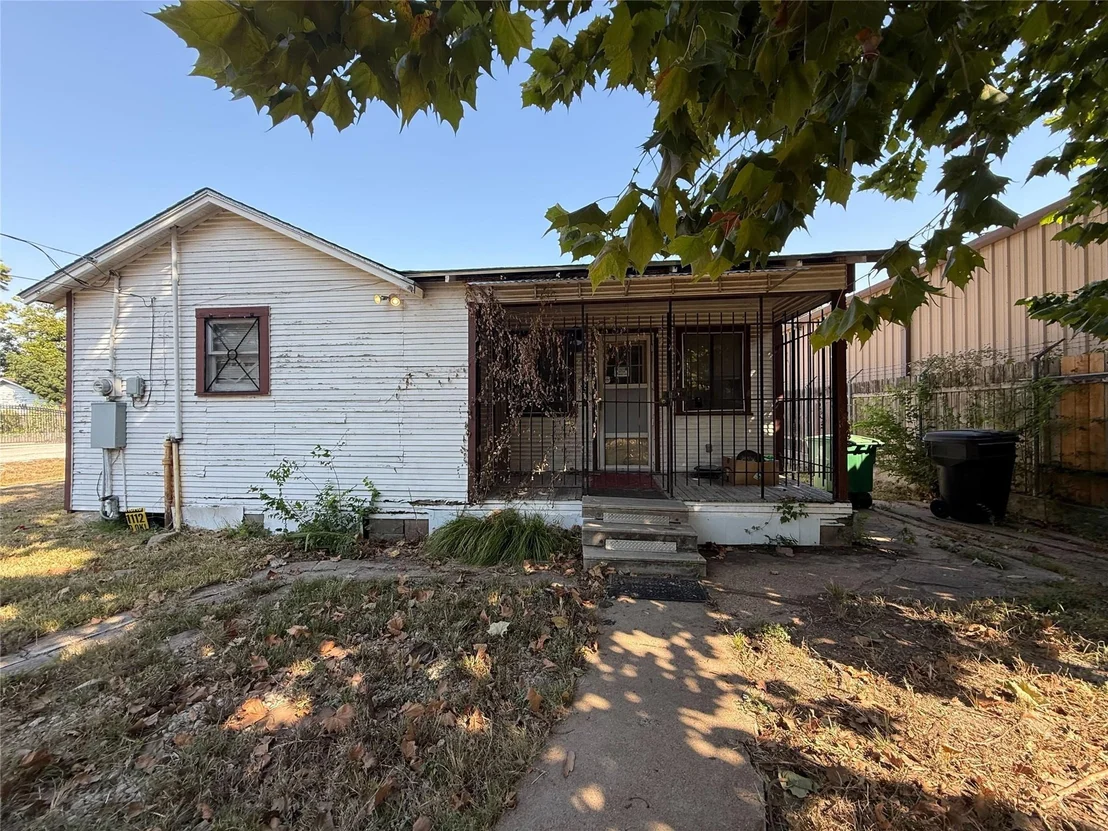 Photo of 6221 Peg Street