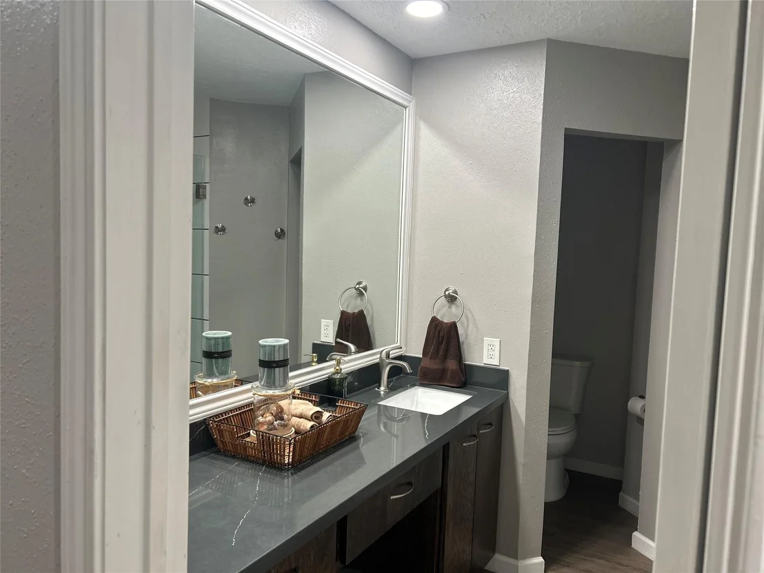 Photo of 1406 Rushworth Drive