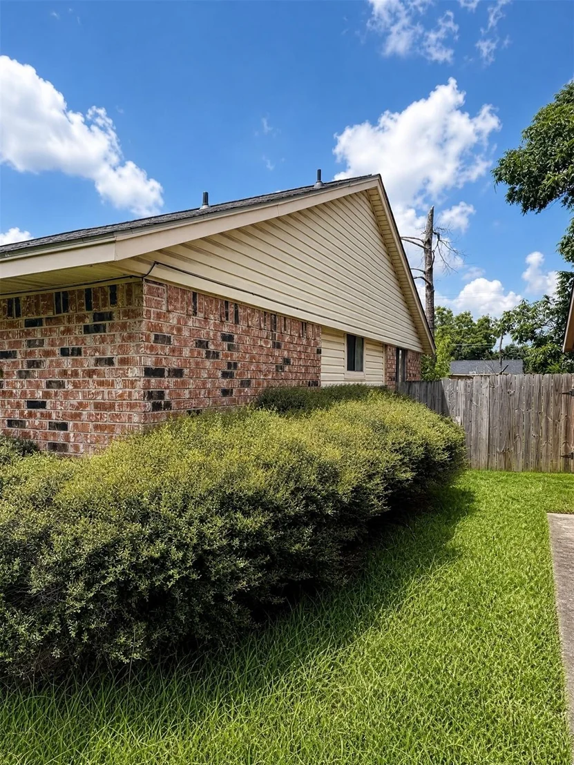 Photo of 2802 Skelton Drive