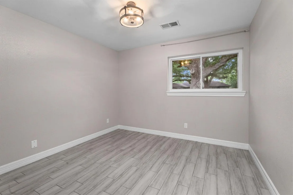 Photo of 703 Barbara Street