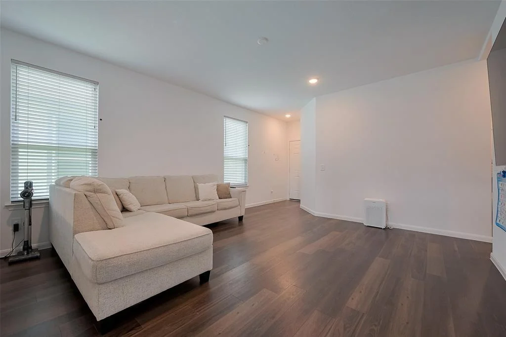 Photo of 6718 Forbes Run Drive