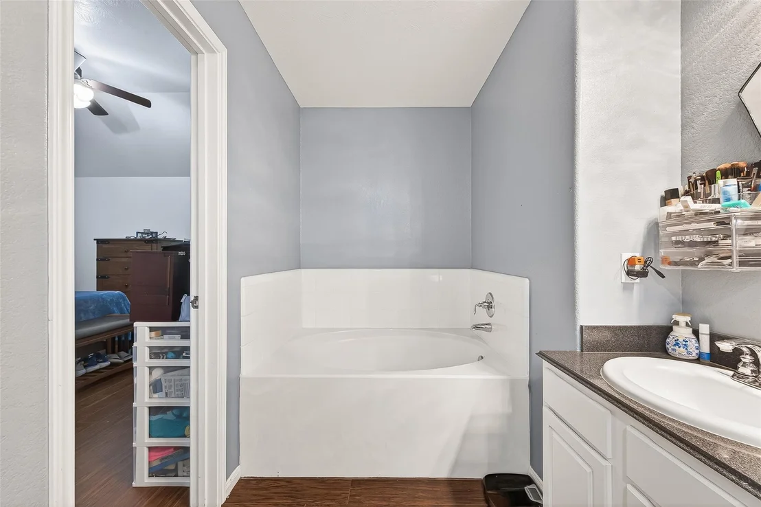 Photo of 22334 Guston Hall Lane