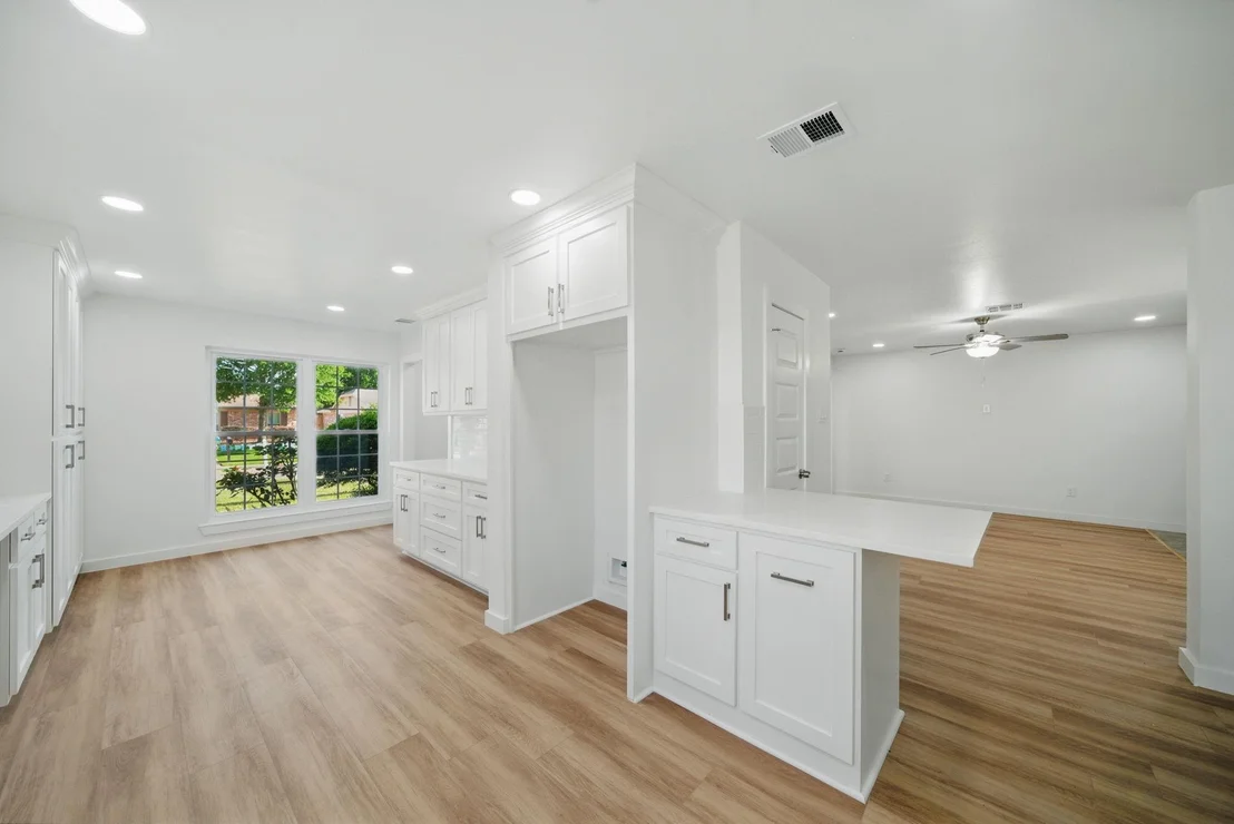 Photo of 9711 Derrik Drive