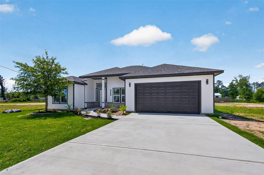 Photo of 1014 Exotic Pine Drive