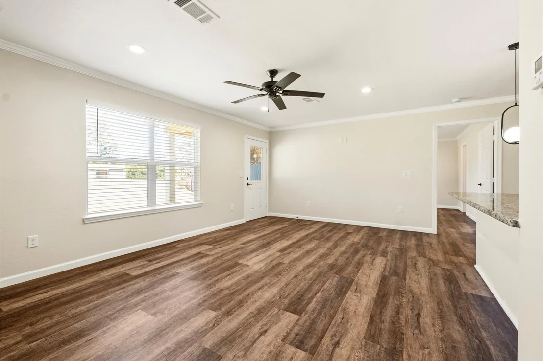 Photo of 340 Oak Ridge Drive
