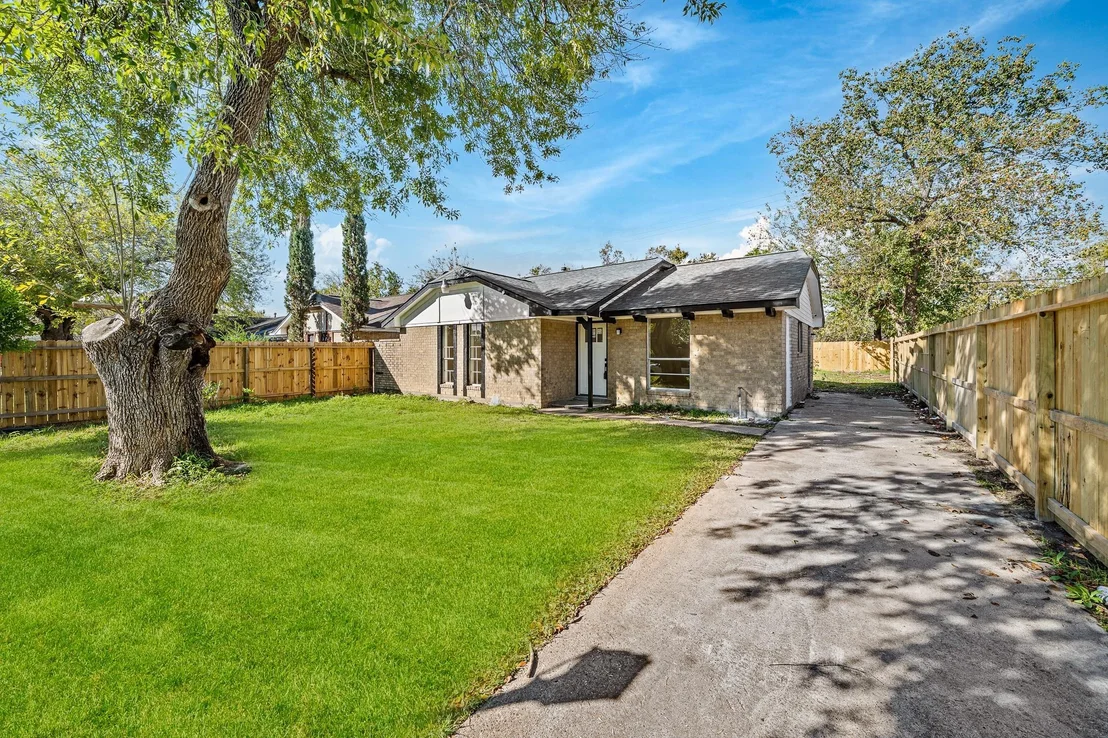 Photo of 11059 Vailview Drive