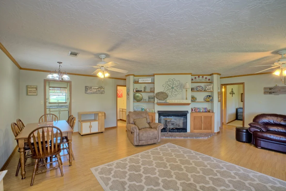 Photo of 203 Whispering Pine