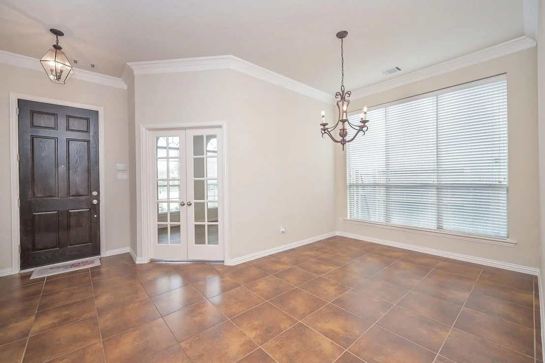 Photo of 28115 Chalet Park Drive