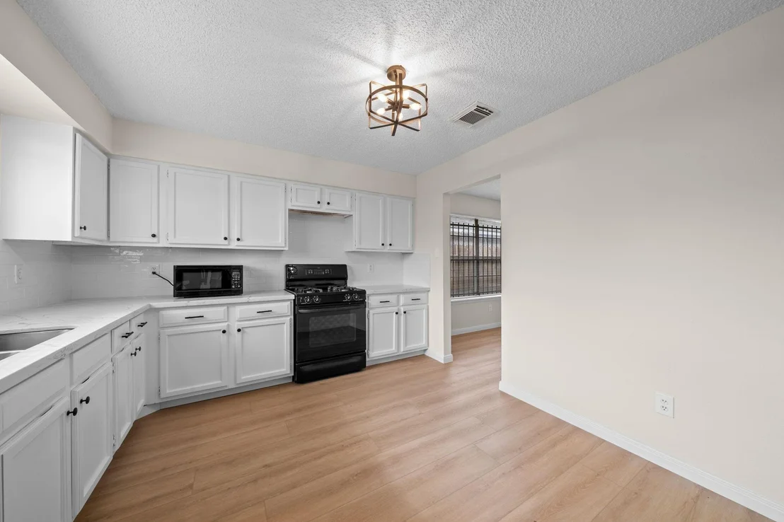 Photo of 8702 Bird Forest Drive